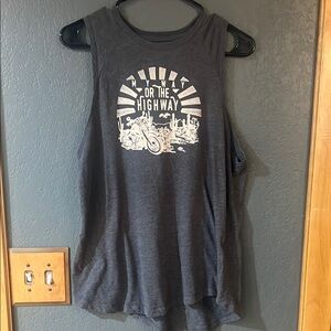 Graphic Sleeveless Tank Top in heather gray